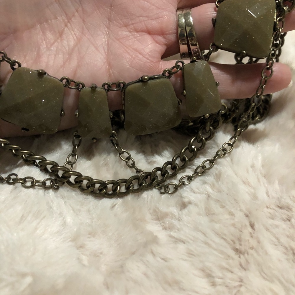 Woman’s necklace - Picture 3 of 8